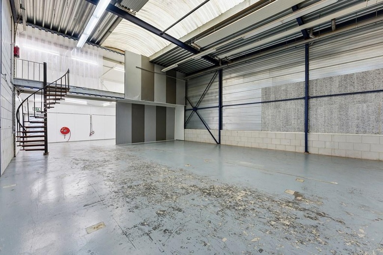 BedrijfsruimteaanVan 'T Hoffstraat 29<br/> inBarendrecht