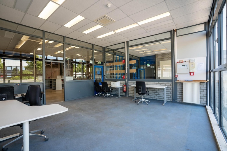 BedrijfsruimteaanDr. Nolenslaan 111<br/> inSittard