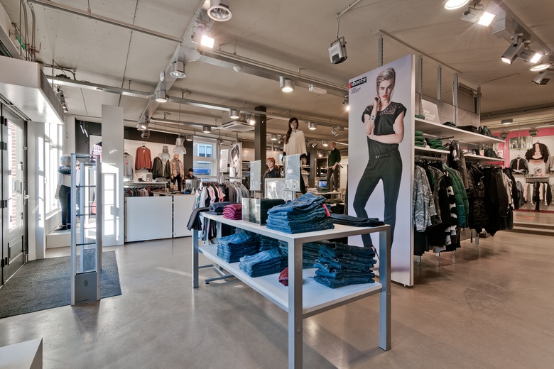 WinkelruimteaanMarkt 20<br/> inAalten WinkelruimteaanMarkt 20<br/> inAalten