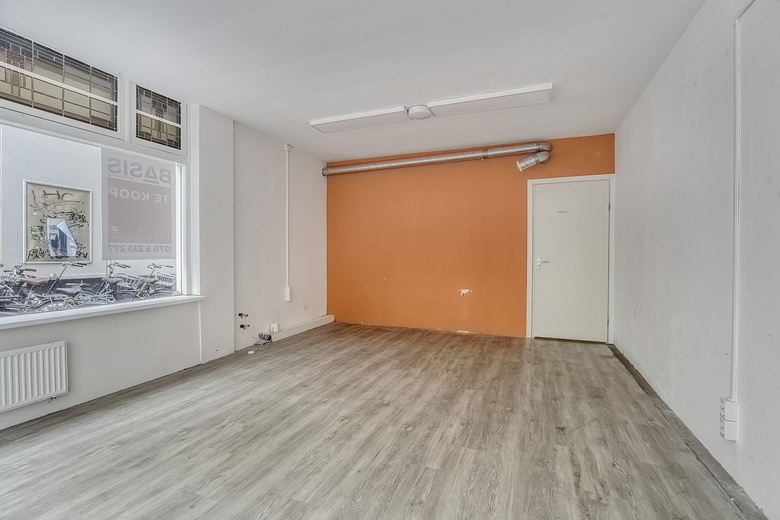 WinkelruimteaanHaarlemmerstraat 210<br/> inLeiden WinkelruimteaanHaarlemmerstraat 210<br/> inLeiden