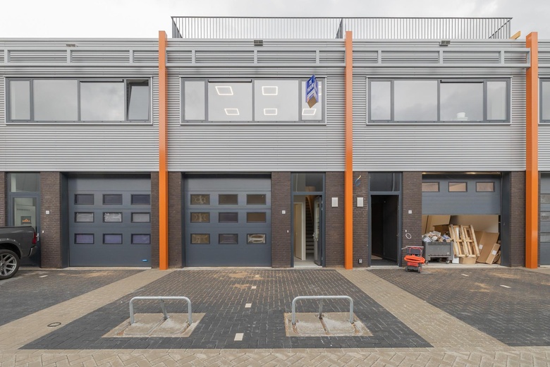 BedrijfsruimteaanCilinderweg 67<br/> inRoelofarendsveen