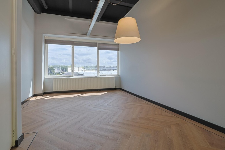 BedrijfsruimteaanFlevolaan 38<br/> inWeesp BedrijfsruimteaanFlevolaan 38<br/> inWeesp