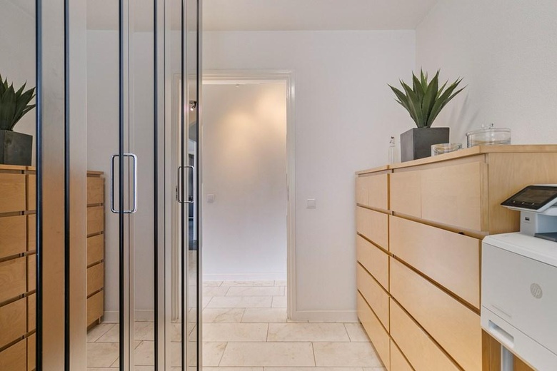 BedrijfsruimteaanGibsonstraat 6<br/> inSteenbergen BedrijfsruimteaanGibsonstraat 6<br/> inSteenbergen