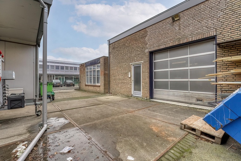 BedrijfsruimteaanWeversbaan 15<br/> inLeiderdorp