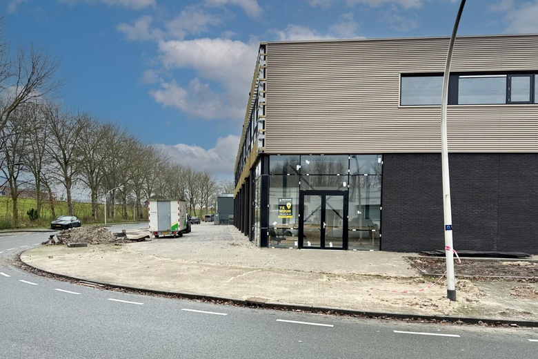 BedrijfsruimteaanHoutkopersstraat 6 E<br/> inZwijndrecht BedrijfsruimteaanHoutkopersstraat 6 E<br/> inZwijndrecht