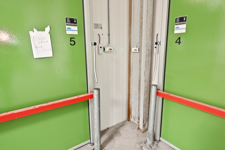 BedrijfsruimteaanGroothandelsmarkt 6<br/> inZwaagdijk-Oost BedrijfsruimteaanGroothandelsmarkt 6<br/> inZwaagdijk-Oost