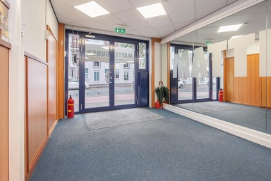 Bekijk foto 2 van Van Dedemstraat 182 Bekijk foto 2 van Van Dedemstraat 182