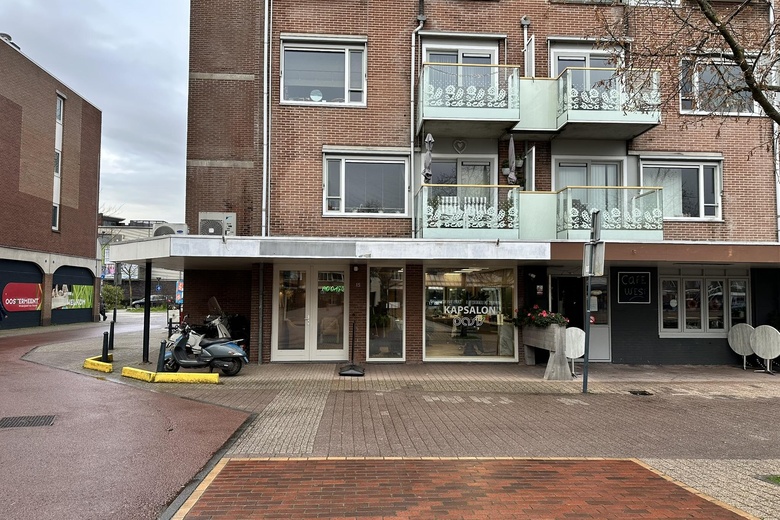WinkelruimteaanOostermeent-West 15<br/> inHuizen