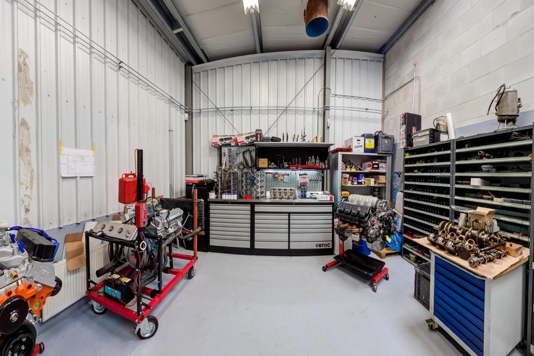 BedrijfsruimteaanFokkerstraat 475<br/> inSchiedam BedrijfsruimteaanFokkerstraat 475<br/> inSchiedam