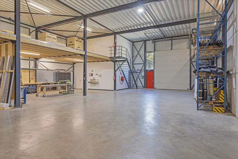 BedrijfsruimteaanDaniëlsweg 16<br/> inHeinkensand