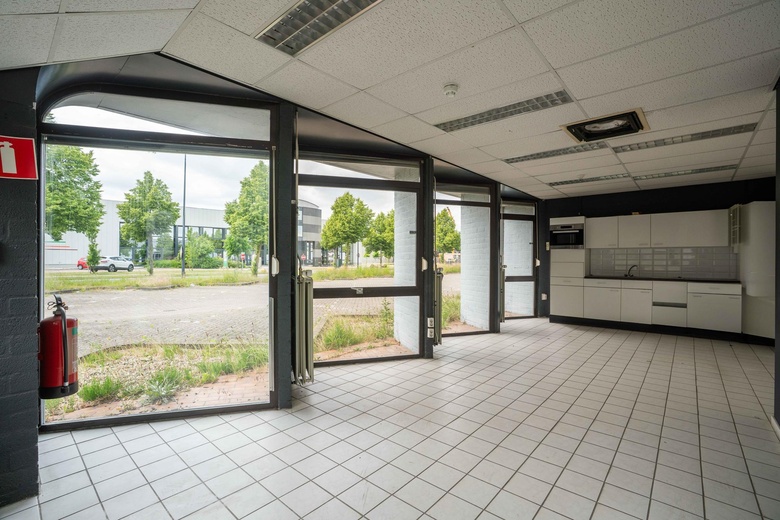 BedrijfsruimteaanDr. Nolenslaan 111<br/> inSittard