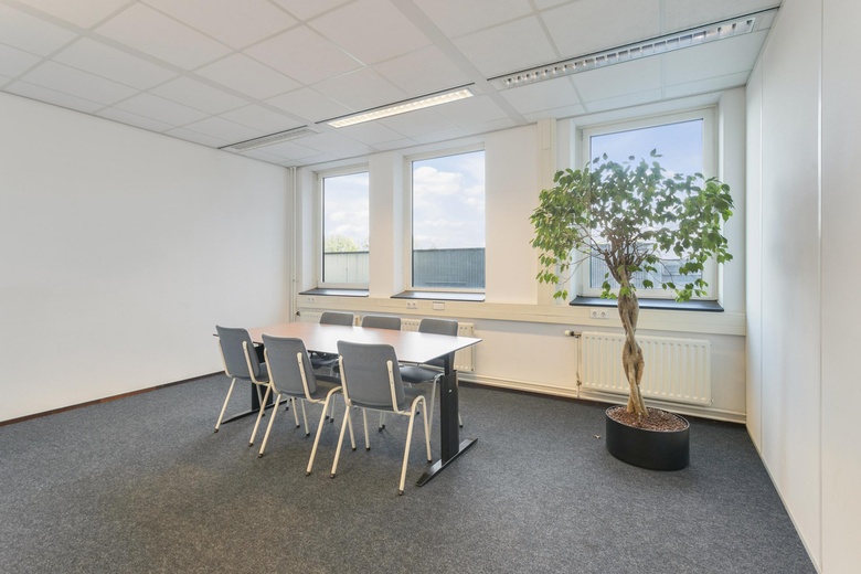 KantoorruimteaanHoefsmidstraat 41<br/> inHoogvliet KantoorruimteaanHoefsmidstraat 41<br/> inHoogvliet