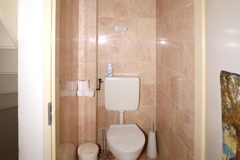 WinkelruimteaanRaadhuisstraat 17<br/> inMaarssen WinkelruimteaanRaadhuisstraat 17<br/> inMaarssen