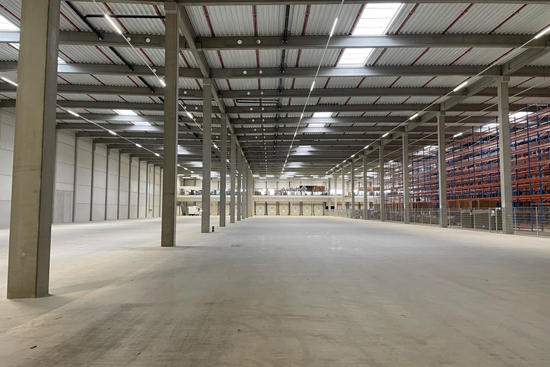 BedrijfsruimteaanRietgraaf 8<br/> inOosterhout