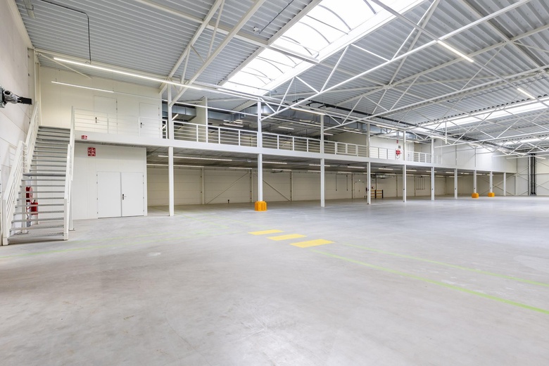 BedrijfsruimteaanPaderbornstraat 1<br/> inZwolle BedrijfsruimteaanPaderbornstraat 1<br/> inZwolle