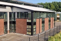 Bekijk foto 3 van Ondernemersweg 7