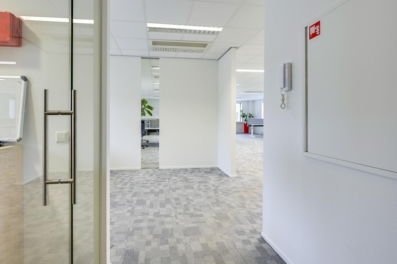 KantoorruimteaanHet Spoor 94<br/> inHouten KantoorruimteaanHet Spoor 94<br/> inHouten