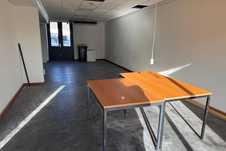 BedrijfsruimteaanHolterweg 11<br/> inHeeten