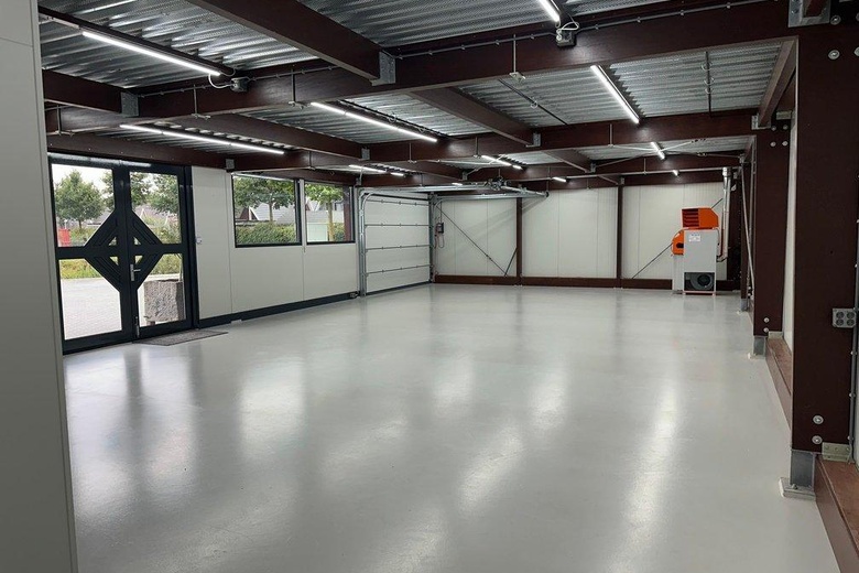 BedrijfsruimteaanHoofdstraat 91<br/> inZenderen