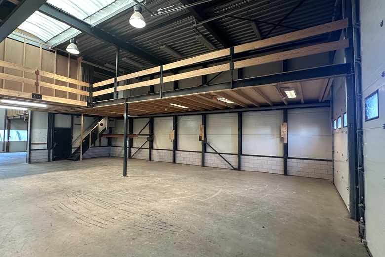 BedrijfsruimteaanJan Tinbergenstraat 19<br/> inReeuwijk BedrijfsruimteaanJan Tinbergenstraat 19<br/> inReeuwijk