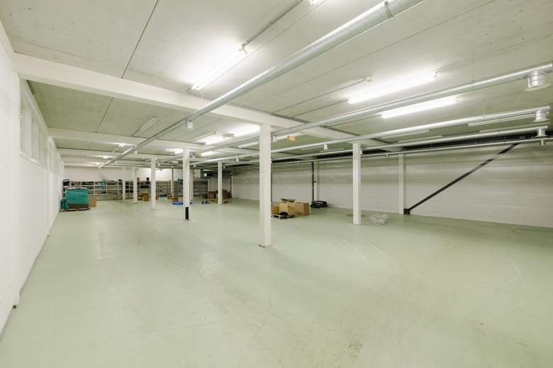 BedrijfsruimteaanVeluwezoom 15<br/> inAlmere BedrijfsruimteaanVeluwezoom 15<br/> inAlmere