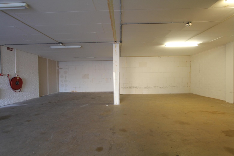 BedrijfsruimteaanDomineeslaan 91<br/> inZwanenburg