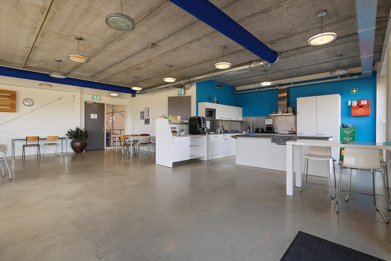 BedrijfsruimteaanKoperstraat 42<br/> inAlmere BedrijfsruimteaanKoperstraat 42<br/> inAlmere
