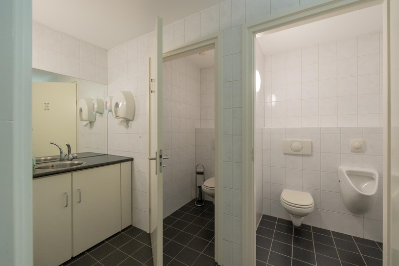 WinkelruimteaanKanaalstraat 94<br/> inLisse WinkelruimteaanKanaalstraat 94<br/> inLisse