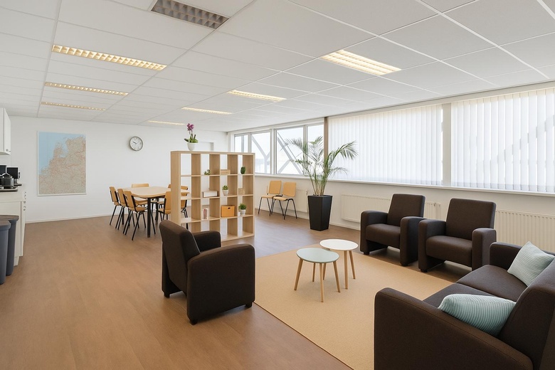 BedrijfsruimteaanUilenwaard 31<br/> inDen Bosch BedrijfsruimteaanUilenwaard 31<br/> inDen Bosch