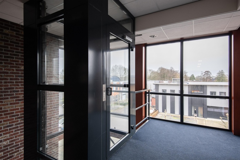 BedrijfsruimteaanTolboomweg 1<br/> inTerschuur