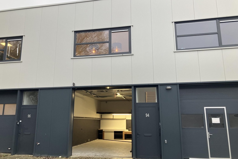 Bekijk foto 1 van Neonweg 94