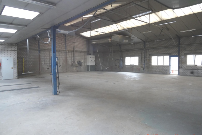 BedrijfsruimteaanBosstraat 2 e<br/> inGrathem