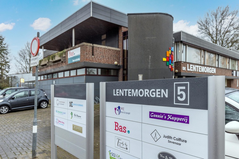 BedrijfsruimteaanLentemorgen 5<br/> inZevenaar BedrijfsruimteaanLentemorgen 5<br/> inZevenaar