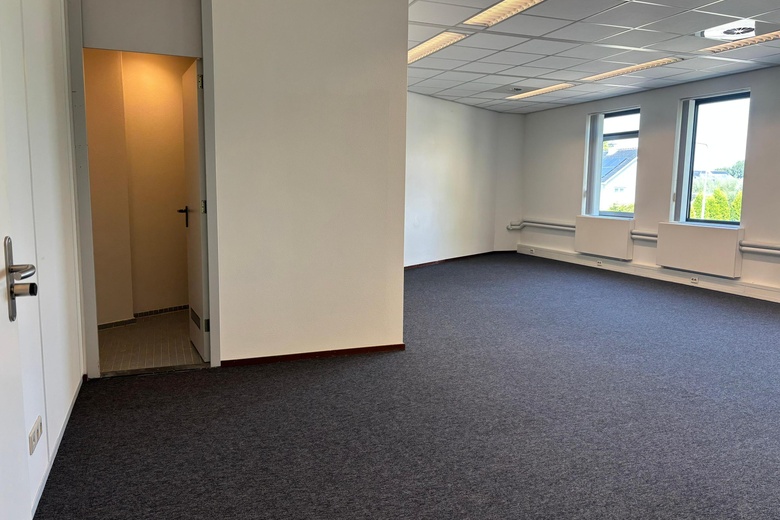 KantoorruimteaanKerklaan 10<br/> inNieuwerkerk aan den IJssel KantoorruimteaanKerklaan 10<br/> inNieuwerkerk aan den IJssel