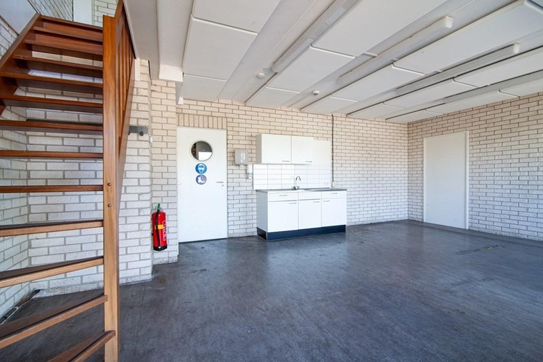 BedrijfsruimteaanBroeikweg 13<br/> inSchoonhoven