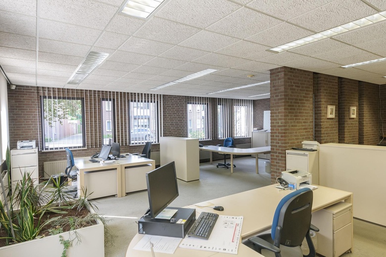 BedrijfsruimteaanHoofdstraat 11<br/> inLottum BedrijfsruimteaanHoofdstraat 11<br/> inLottum