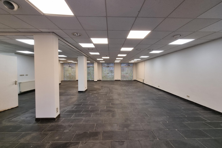 WinkelruimteaanVoorstraat 80<br/> inVianen