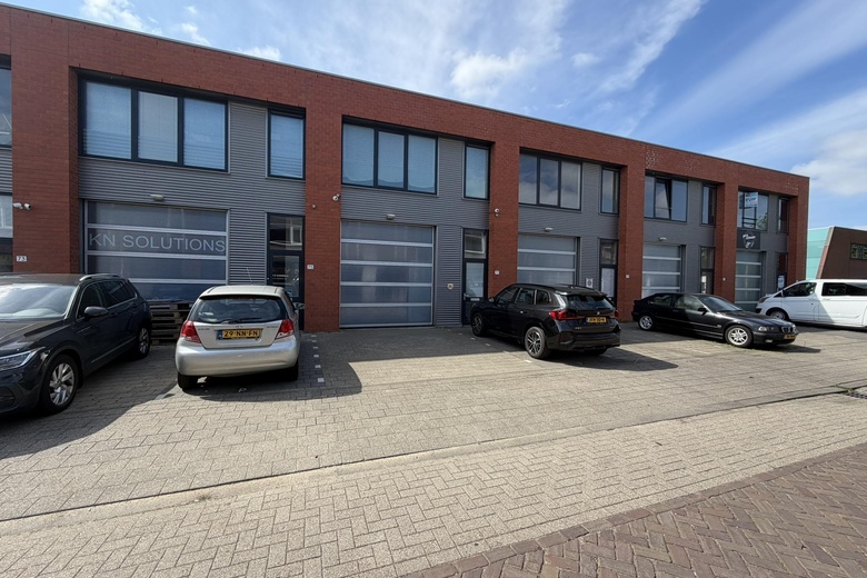 BedrijfsruimteaanProduktiestraat 77<br/> inVlaardingen