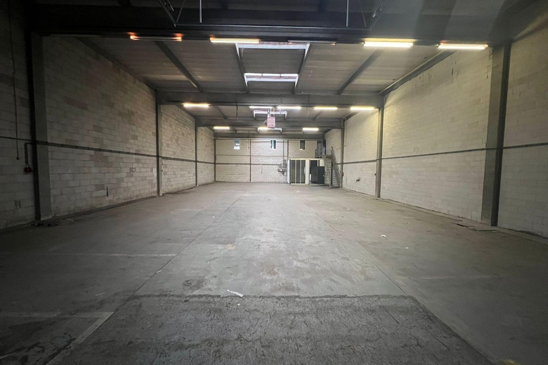 BedrijfsruimteaanKamerlingh Onnesweg 18<br/> inDordrecht