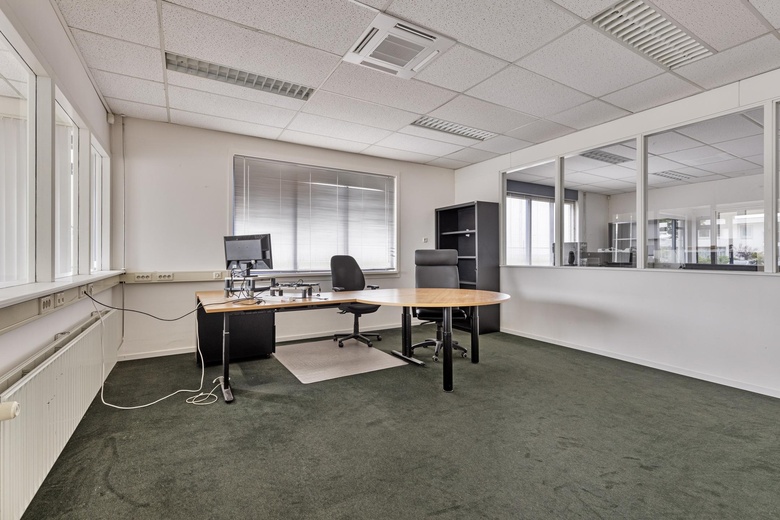 BedrijfsruimteaanSchotsbossenstraat 8<br/> inRoosendaal