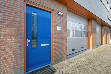 Bekijk foto 2 van Neon 15 Bekijk foto 2 van Neon 15
