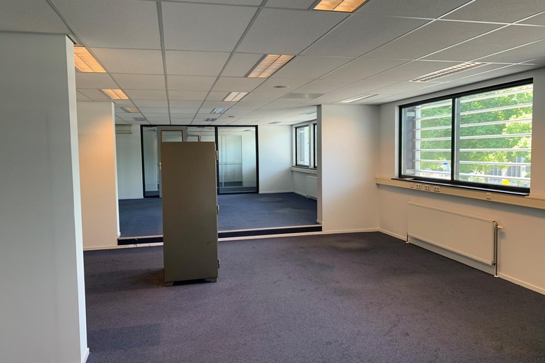 BedrijfsruimteaanHurksestraat 20 D<br/> inEindhoven BedrijfsruimteaanHurksestraat 20 D<br/> inEindhoven