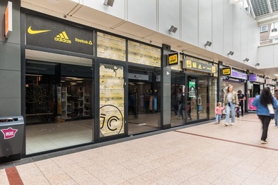Winkelruimte Nieuwstraat 169, Spijkenisse | Bedrijfspand.com