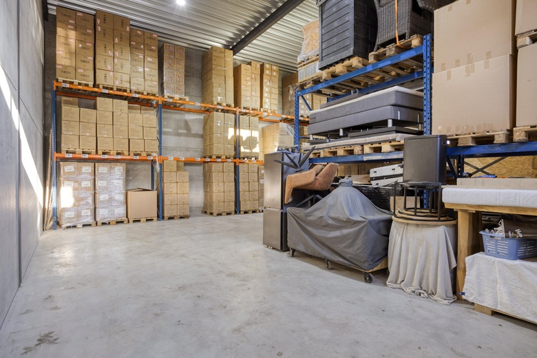 BedrijfsruimteaanMarconiweg 8 b<br/> inTholen