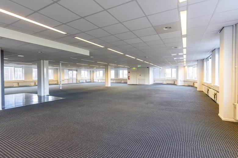 KantoorruimteaanIr D S Tuijnmanweg 3 - 5<br/> inVianen