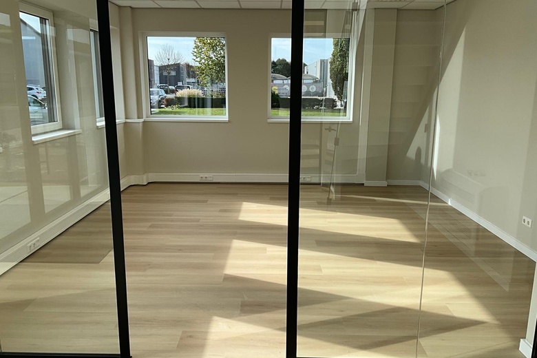 KantoorruimteaanAzielaan 5 a<br/> inVroomshoop KantoorruimteaanAzielaan 5 a<br/> inVroomshoop