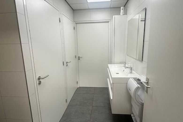 BedrijfsruimteaanRooseindsestraat 19<br/> inHelmond BedrijfsruimteaanRooseindsestraat 19<br/> inHelmond