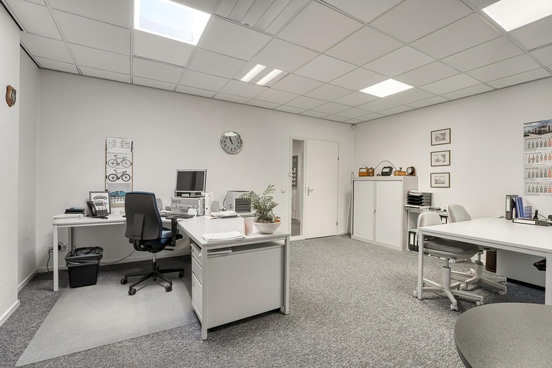 BedrijfsruimteaanWeversbaan 15<br/> inLeiderdorp