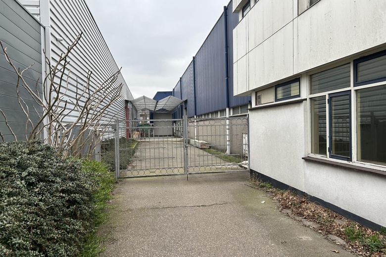 BedrijfsruimteaanDorpskade 31<br/> inWateringen