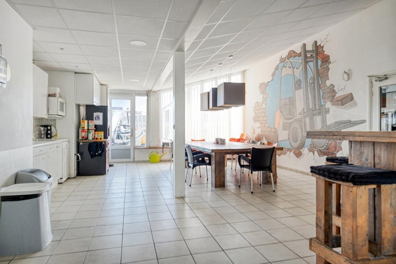 BedrijfsruimteaanNijverheidsstraat 8<br/> in's-Heer-Hendrikskinderen BedrijfsruimteaanNijverheidsstraat 8<br/> in's-Heer-Hendrikskinderen